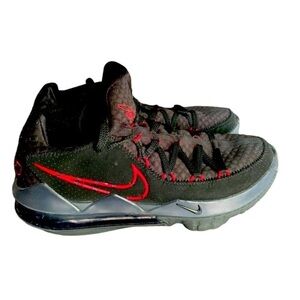 Nike LeBron 17 Low Bred CD5007-001 Black / Red Sz 10.5